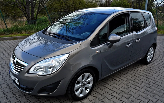 Opel Meriva cena 27900 przebieg: 178000, rok produkcji 2013 z Lewin Brzeski małe 232